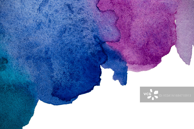 白色背景上的彩色水彩背景，适合文字叠加图片素材