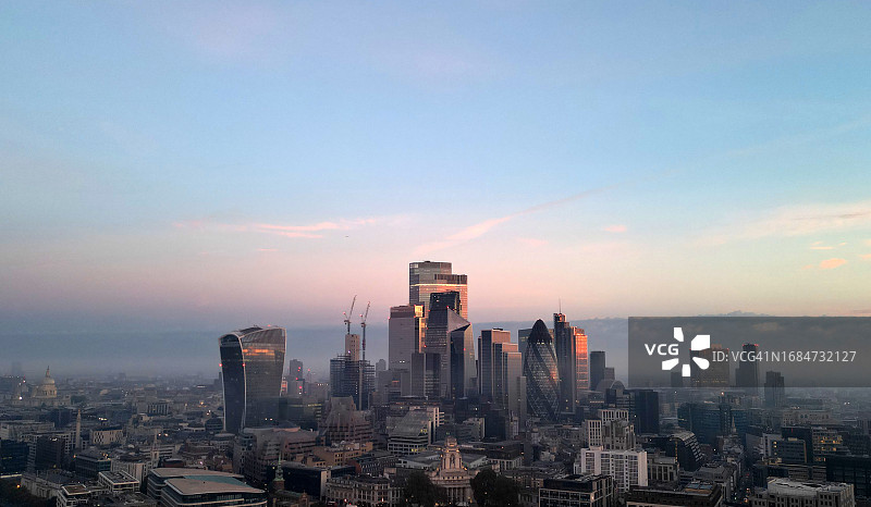 伦敦金融城日出景色图片素材