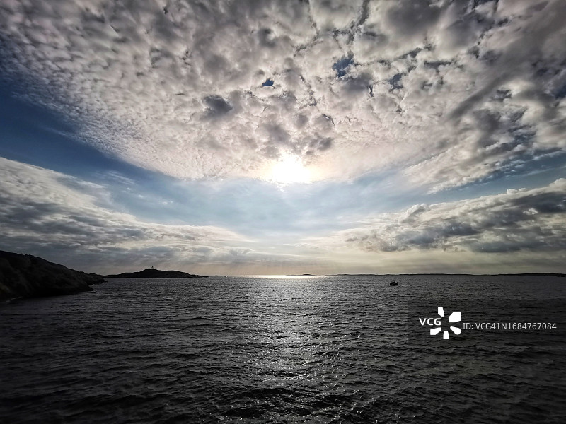 北欧岛屿的壮丽海景图片素材