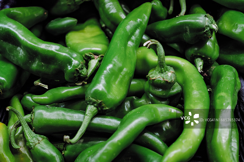 市场上出售的青辣椒图片素材