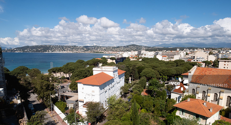 法国昂蒂布茹昂莱潘：海滨城市建筑群图片素材