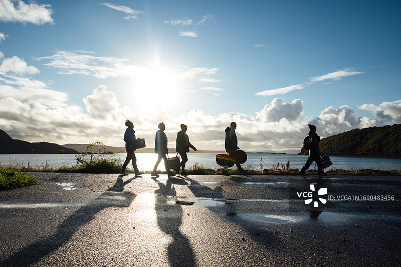 阳光追寻者图片素材