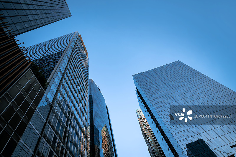 菲律宾马尼拉的现代摩天大楼图片素材