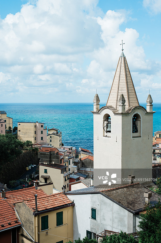从意大利里奥马焦雷眺望大海图片素材