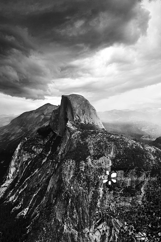 美国加利福尼亚州优胜美地国家公园冰川点图片素材