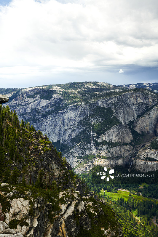 美国加利福尼亚州优胜美地国家公园冰川点图片素材