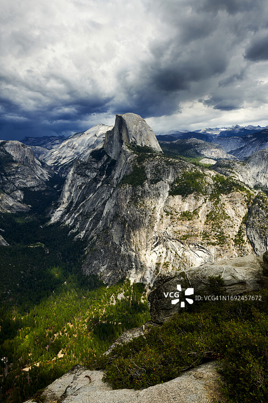 美国加利福尼亚州优胜美地国家公园冰川点图片素材