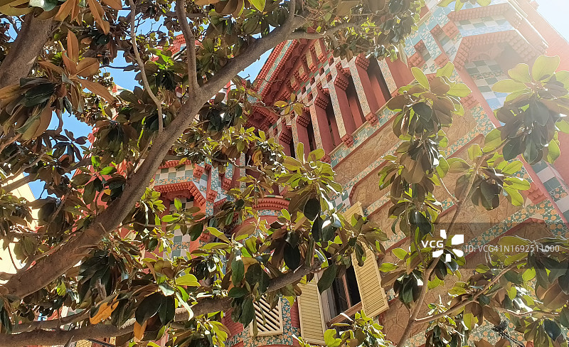 米拉之家，巴塞罗那市中心著名的新艺术建筑，安东尼·高迪设计，西班牙巴塞罗那图片素材