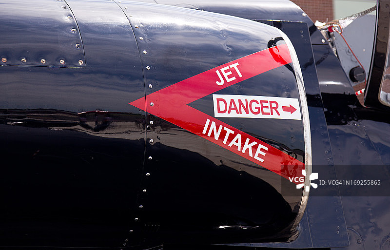 信天翁喷气机进气口图片素材