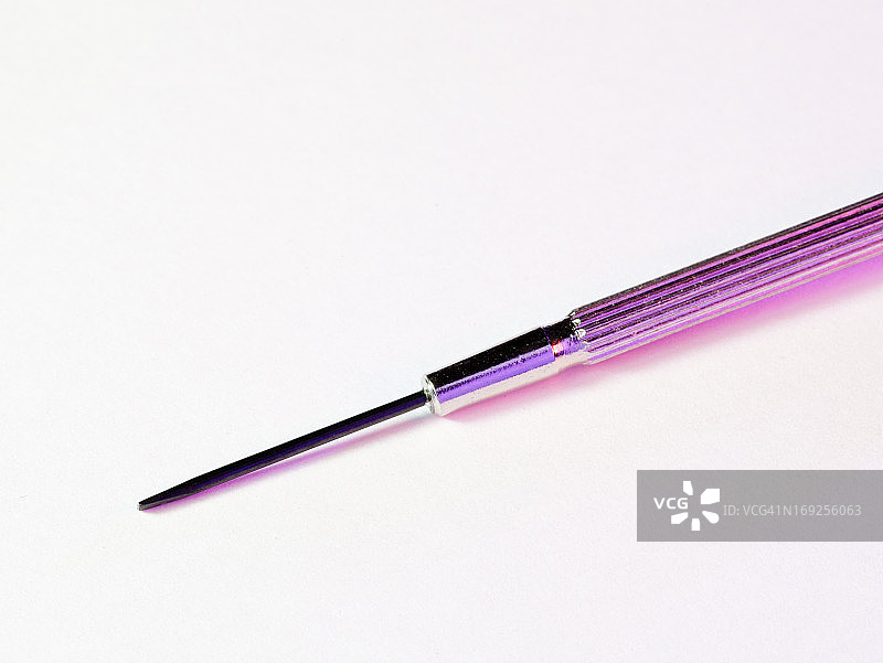 珠宝商用螺丝刀微距拍摄图片素材