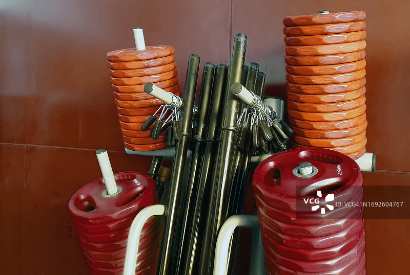 健身器材：力量举重器械图片素材