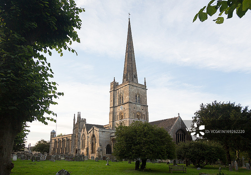 伯福德的教堂和墓地图片素材