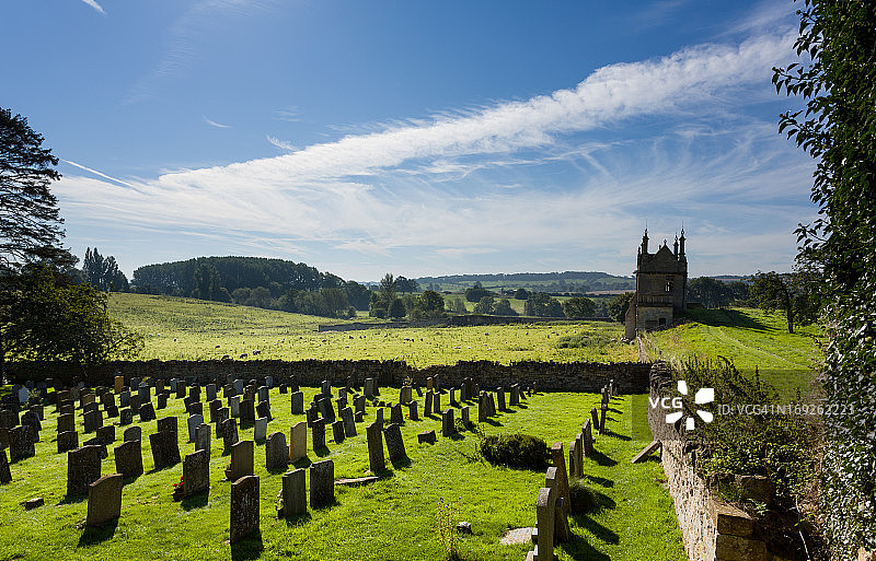 奇平卡姆登的教堂墓地和门房图片素材