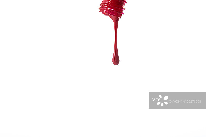 洒落的红色指甲油图片素材