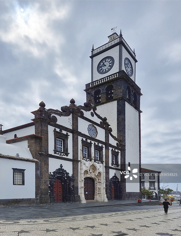 亚速尔蓬塔德尔加达圣塞巴斯蒂昂教堂图片素材