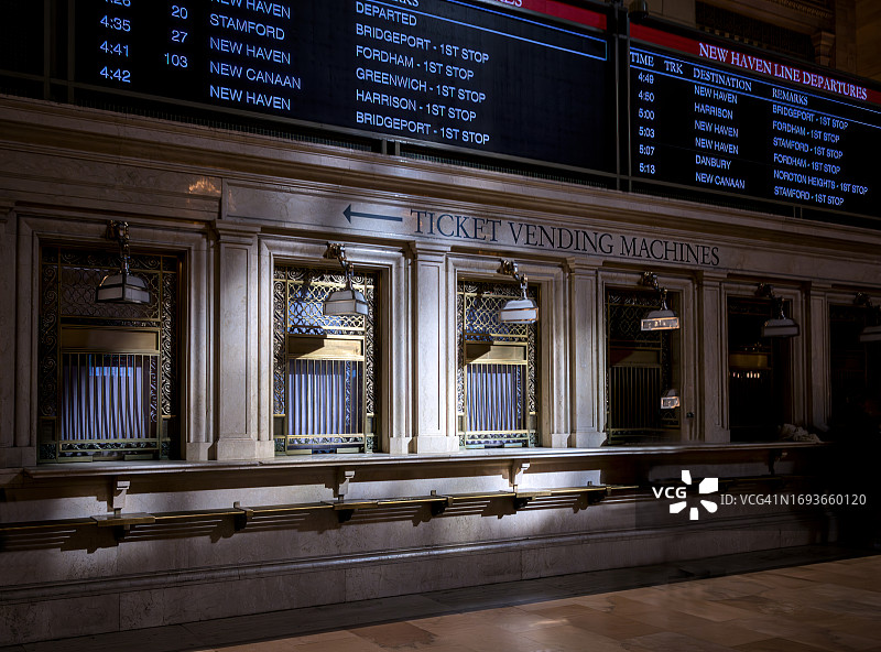 曼哈顿中央车站的西窗照射到售票窗口图片素材