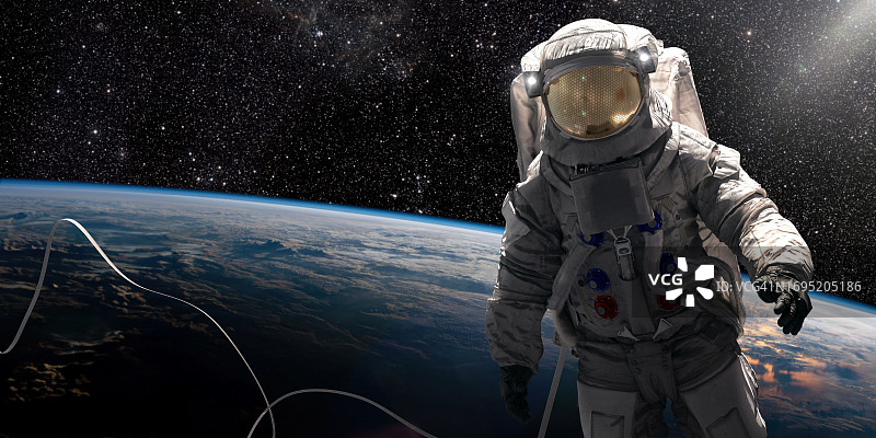 宇航员太空行走图片素材