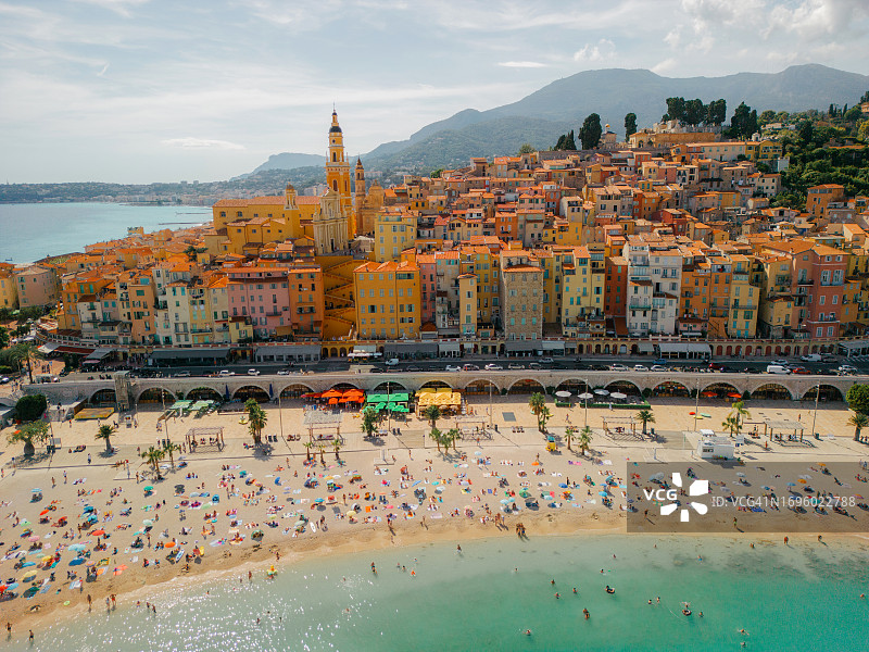 夏季五渔村附近海岸的航拍美景图片素材