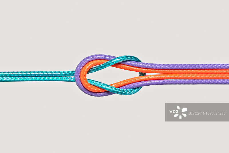 多色绳索编织的礁结图片素材