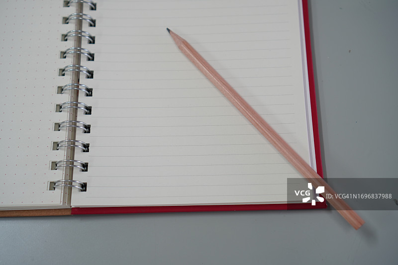 笔记本木铅笔图片素材