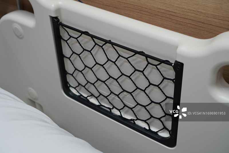 病人床头的网状隔间图片素材