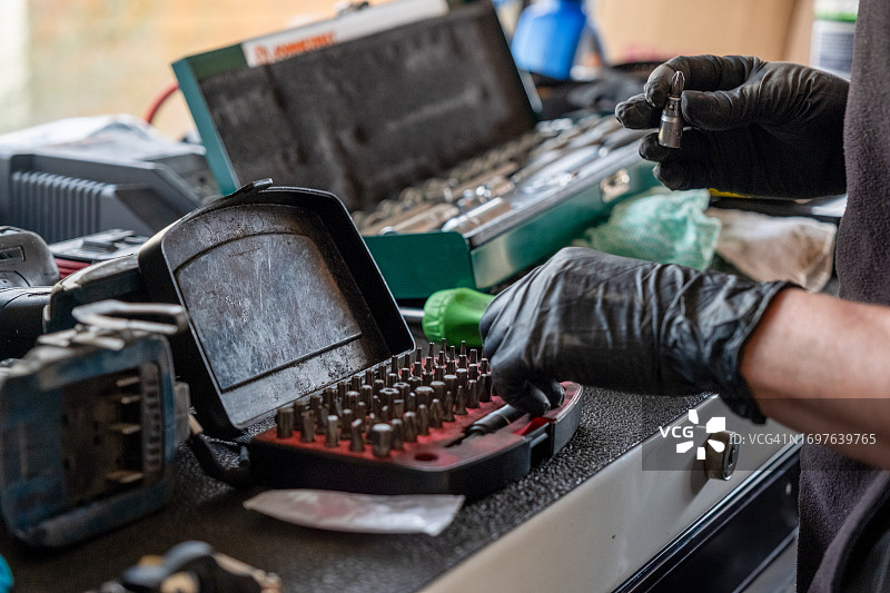 机械师检查工具图片素材