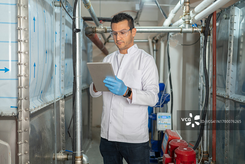 水箱的质量控制图片素材