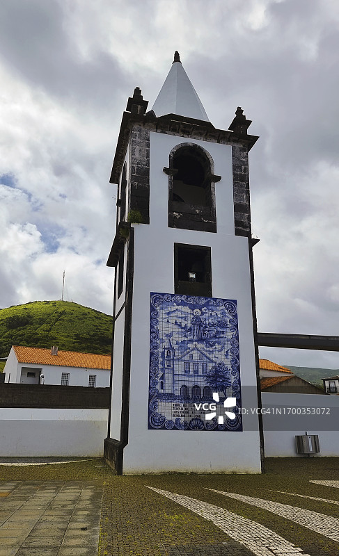 格拉西iosa岛圣克鲁斯公墓的钟楼图片素材