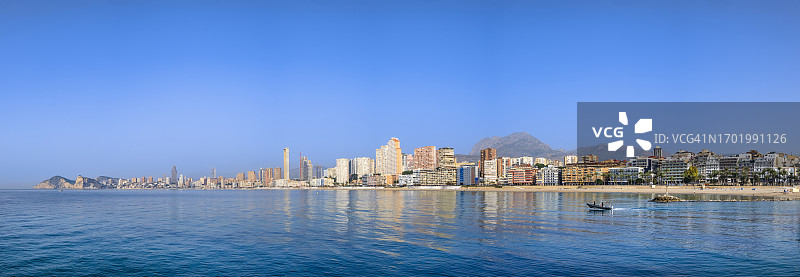 贝尼多姆波尼恩特海滩的摩天大楼，西班牙白色海岸的旅游目的地图片素材