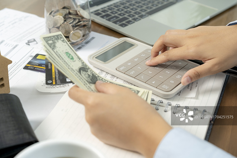 月度支出计算图片素材