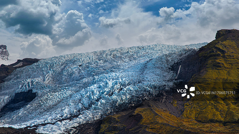 斯卡夫塔费尔国家公园的冰岛秋日冰川图片素材