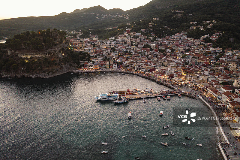 希腊帕尔加的无人机航拍景色图片素材