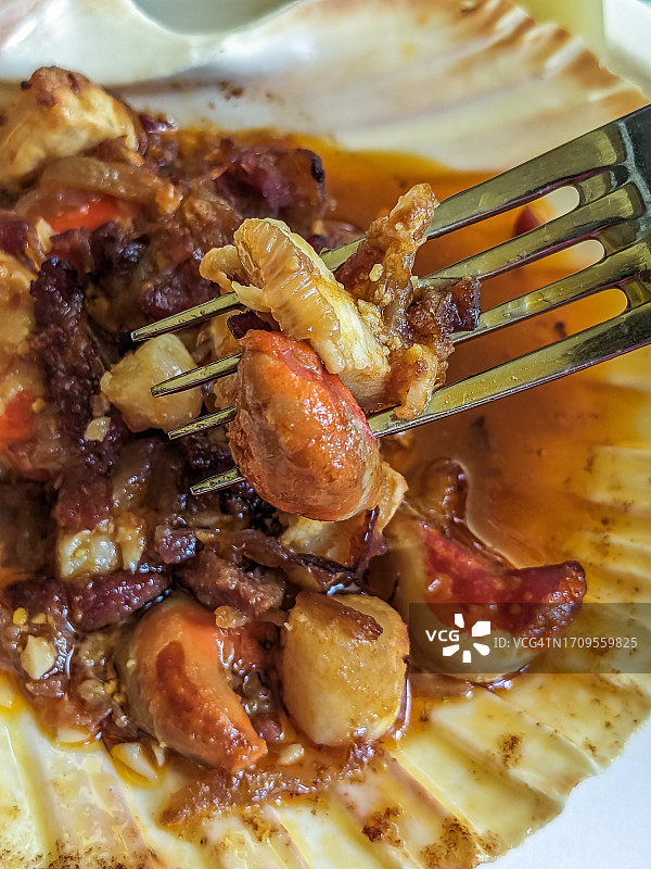 叉子食用扇贝特写图片素材