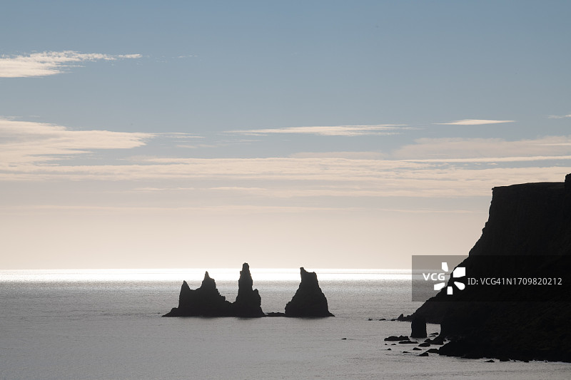 雷尼斯德兰格玄武岩柱，冰岛图片素材
