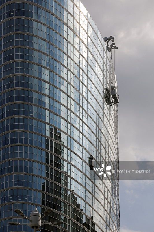 摩天大楼清洁系统工作图图片素材