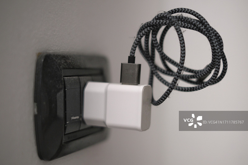 家用插座USB充电器，节能图片素材