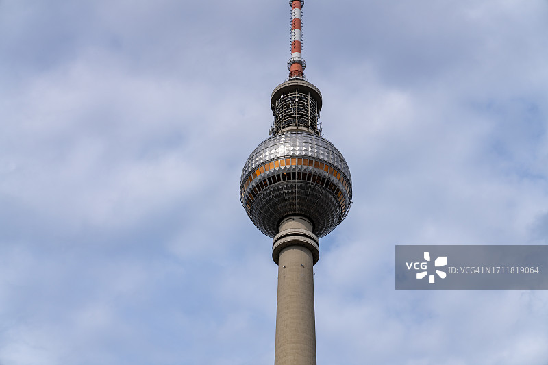 亚历山大广场的柏林电视塔，高368米图片素材
