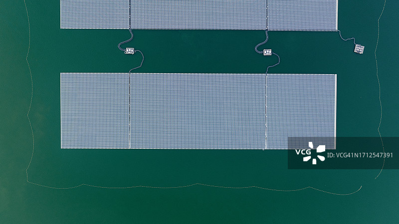 大型水坝中的太阳能电站图片素材