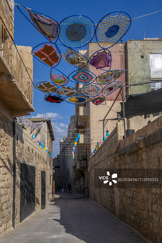 马尔丁老城的狭窄街道图片素材