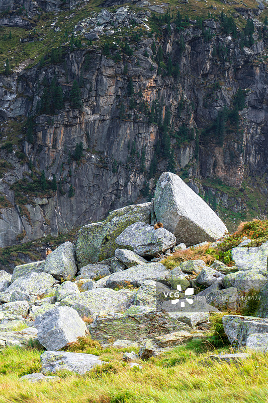 岩石山脉的景色图片素材