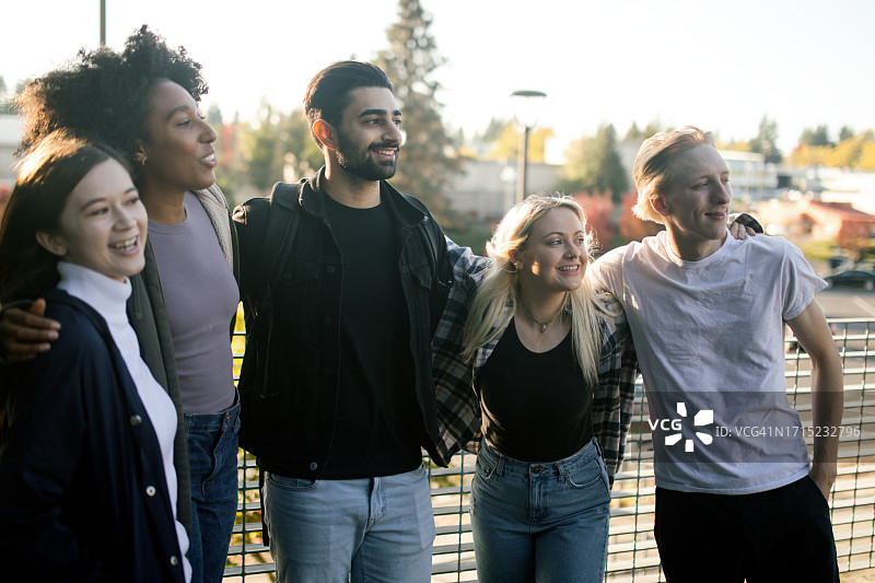 大学生合影图片素材