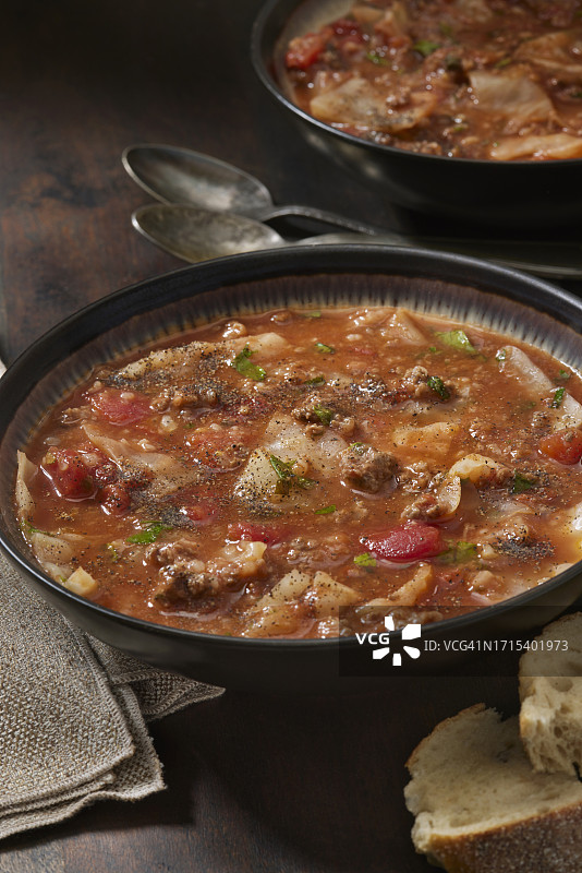 卷心菜卷汤图片素材