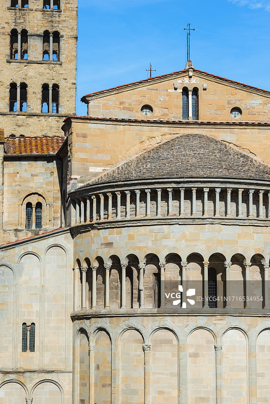 阿雷佐的罗马式砂岩教堂图片素材
