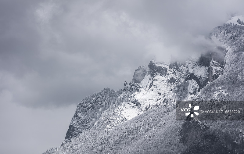 冬季山地景观图片素材