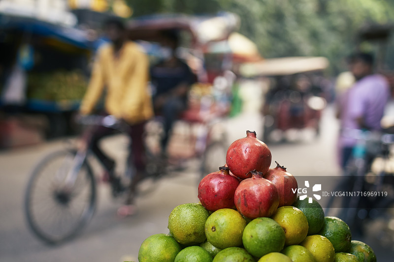 街市上的三轮车道路图片素材