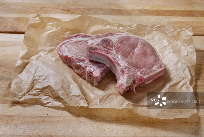 带骨肋端生猪里脊肉排图片素材