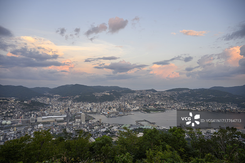 日本长崎市日落景色图片素材