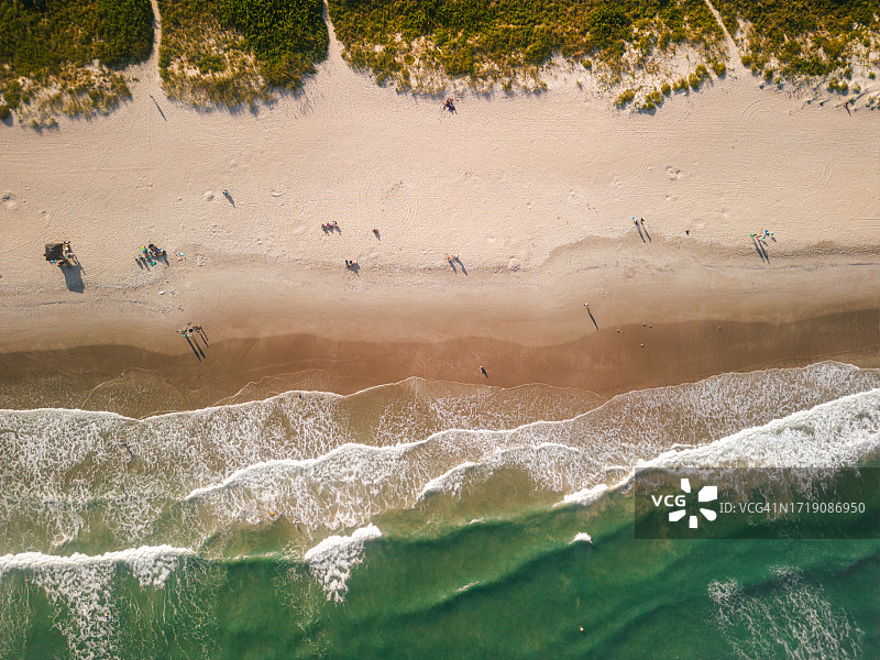 钱德勒公园海滩沙丘俯瞰波浪景观图片素材