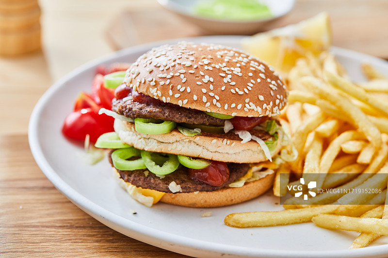 汉堡与炸薯条图片素材