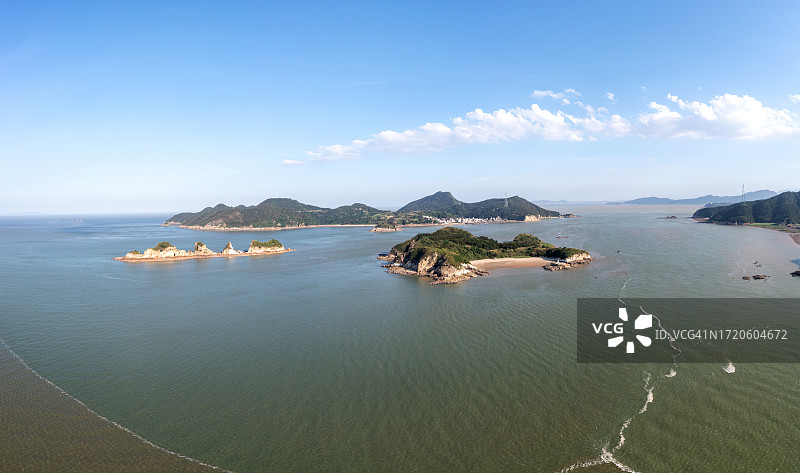 海中岛礁鸟瞰图图片素材